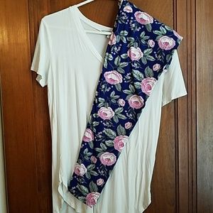 **SOLD**Nwt Super Soft Plus Size Leggings